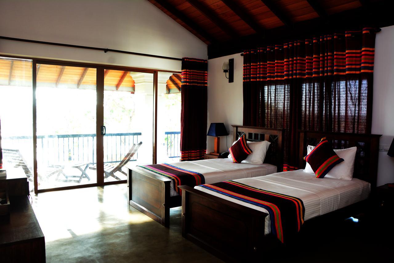 Diya Dahara Lake Resort Yala Exterior photo