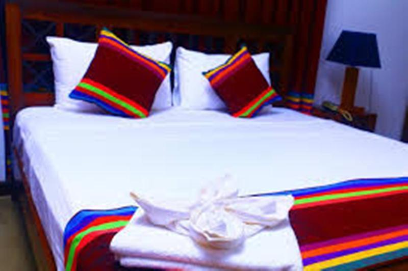 Diya Dahara Lake Resort Yala Exterior photo